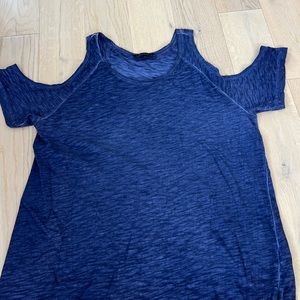 Sanctuary Brand cold shoulder tee size XL